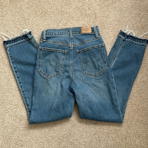 “Abercrombie & Fitch: Ankle Jean size 24” - Picture 2 of 9